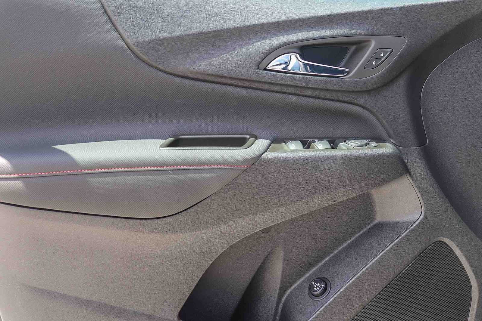 Thumbnail: 2023 Chevrolet Equinox - 24