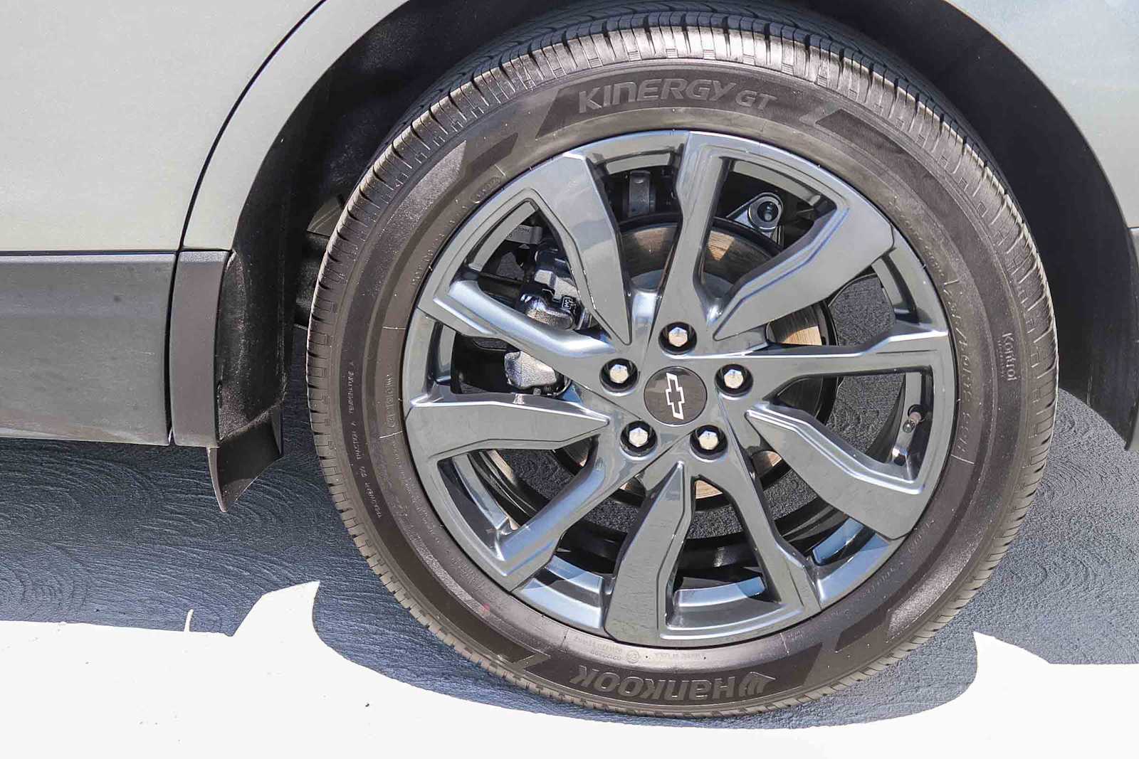 Thumbnail: 2023 Chevrolet Equinox - 12