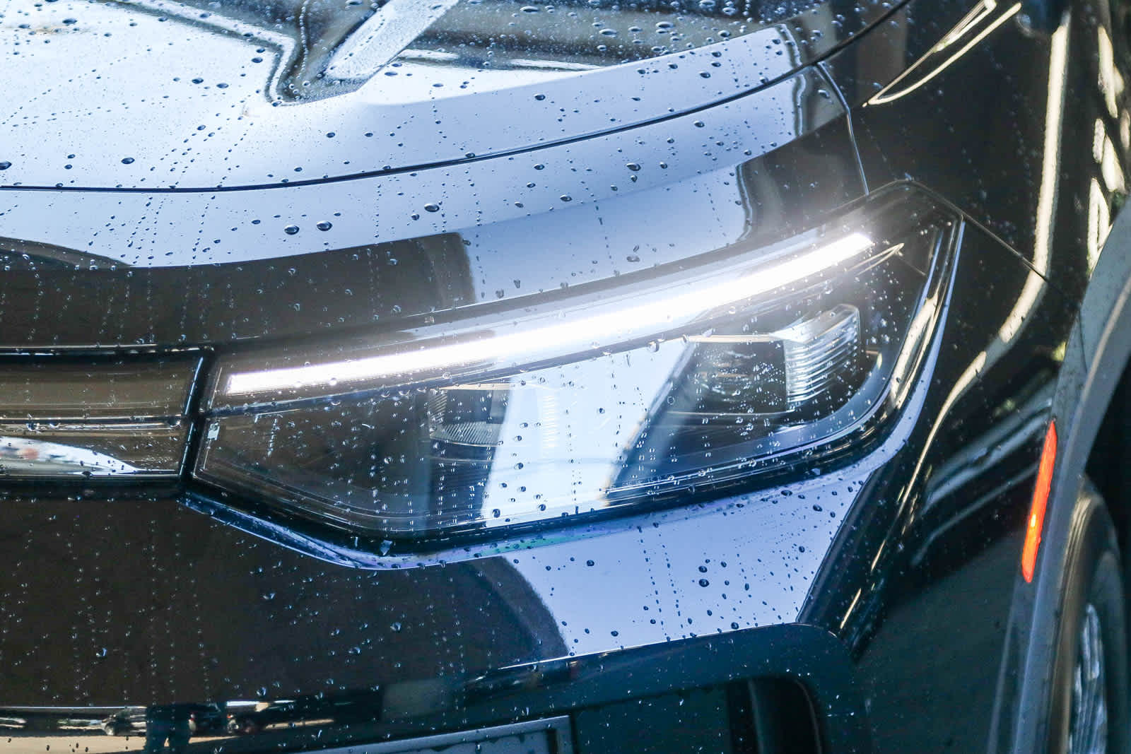 Thumbnail: 2025 Volkswagen Tiguan - 4