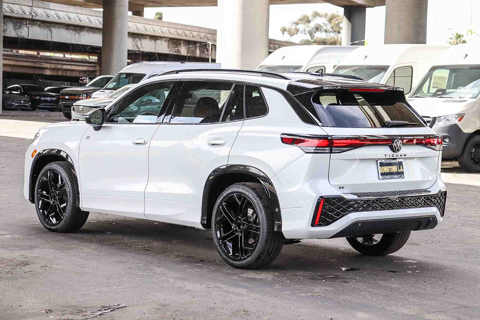 Thumbnail: 2026 Volkswagen Tiguan - 6