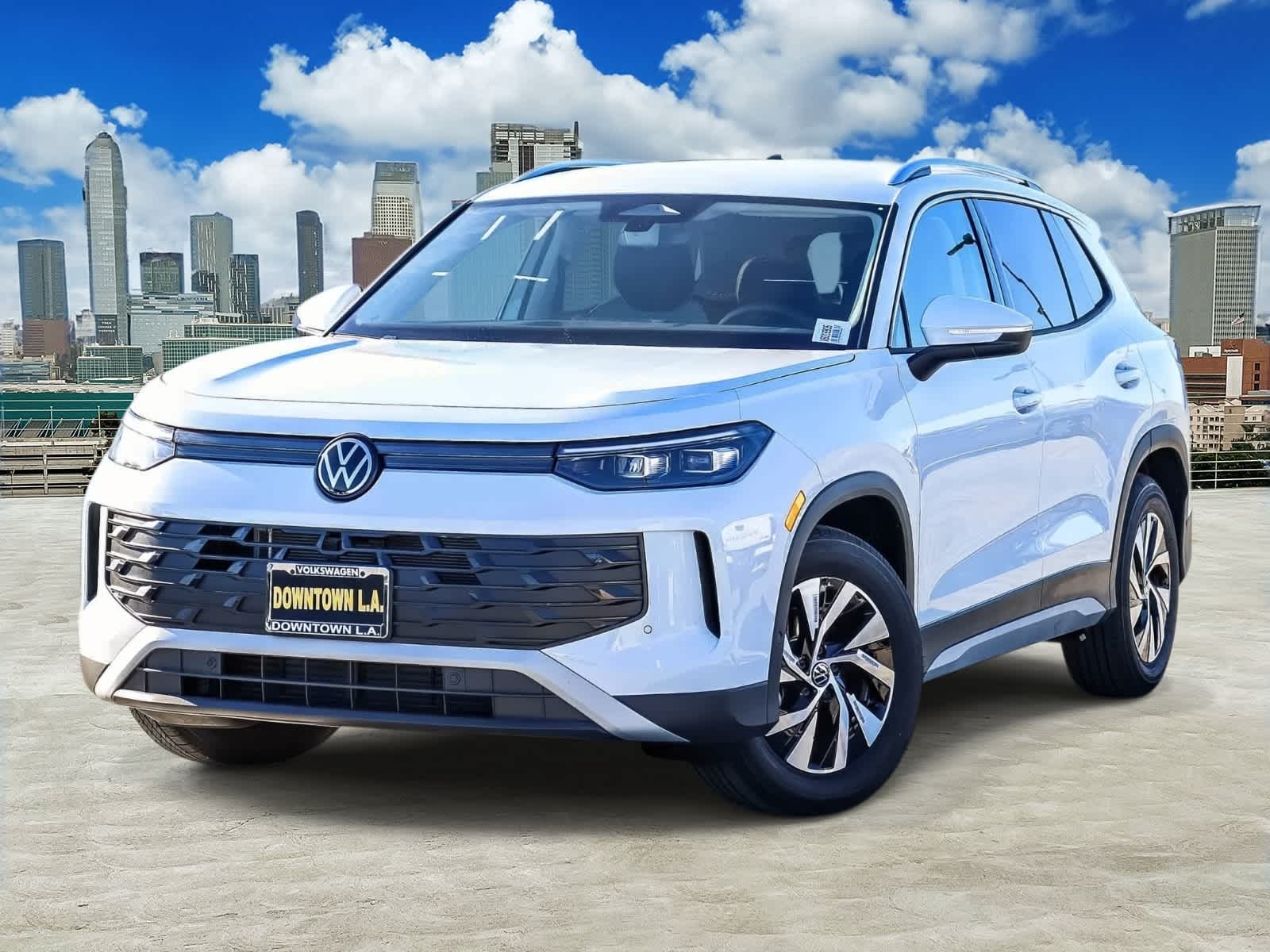 2026 Volkswagen Tiguan S's photo