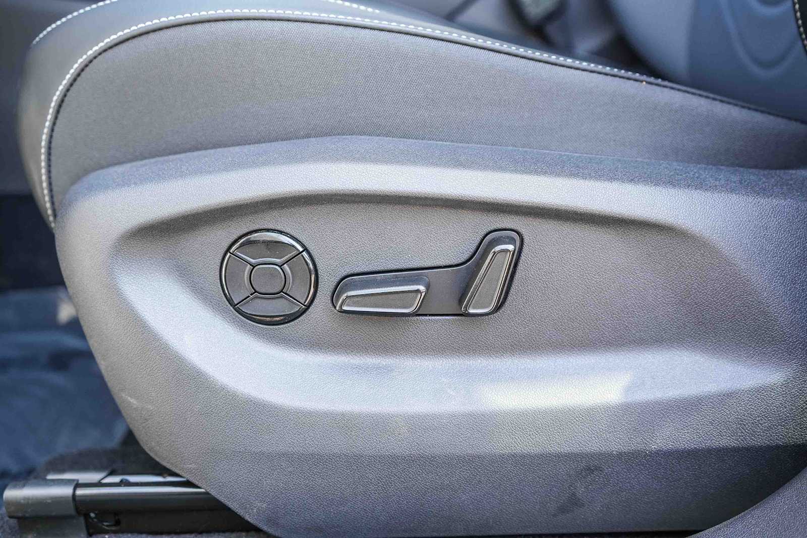 Thumbnail: 2026 Volkswagen Tiguan - 23