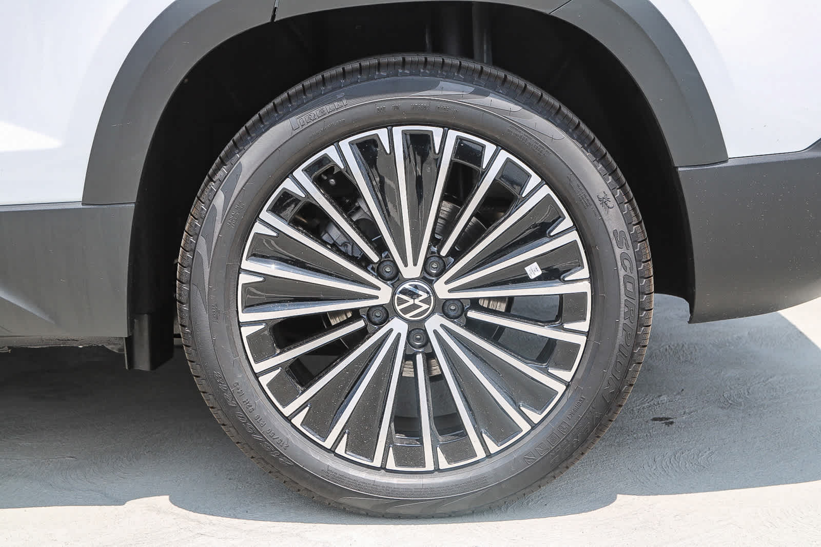 Thumbnail: 2025 Volkswagen Taos - 10