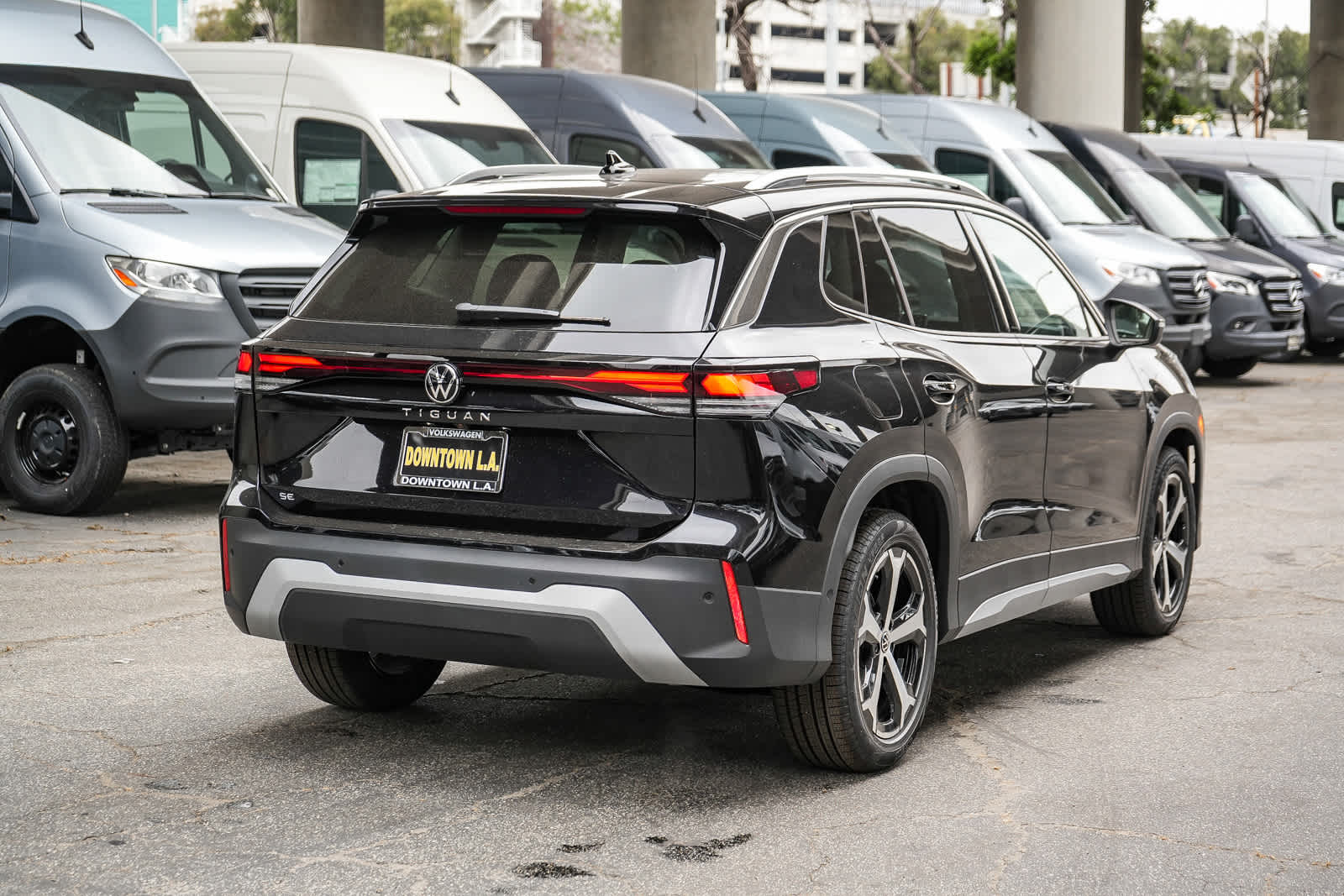 Thumbnail: 2026 Volkswagen Tiguan - 4