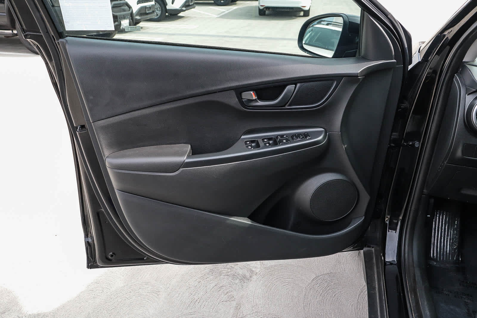 Thumbnail: 2022 Hyundai Kona - 21