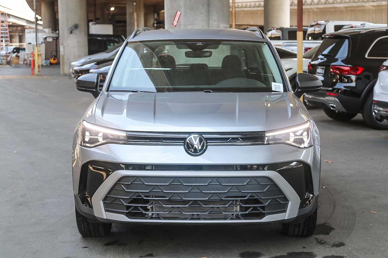 Thumbnail: 2025 Volkswagen Taos - 2