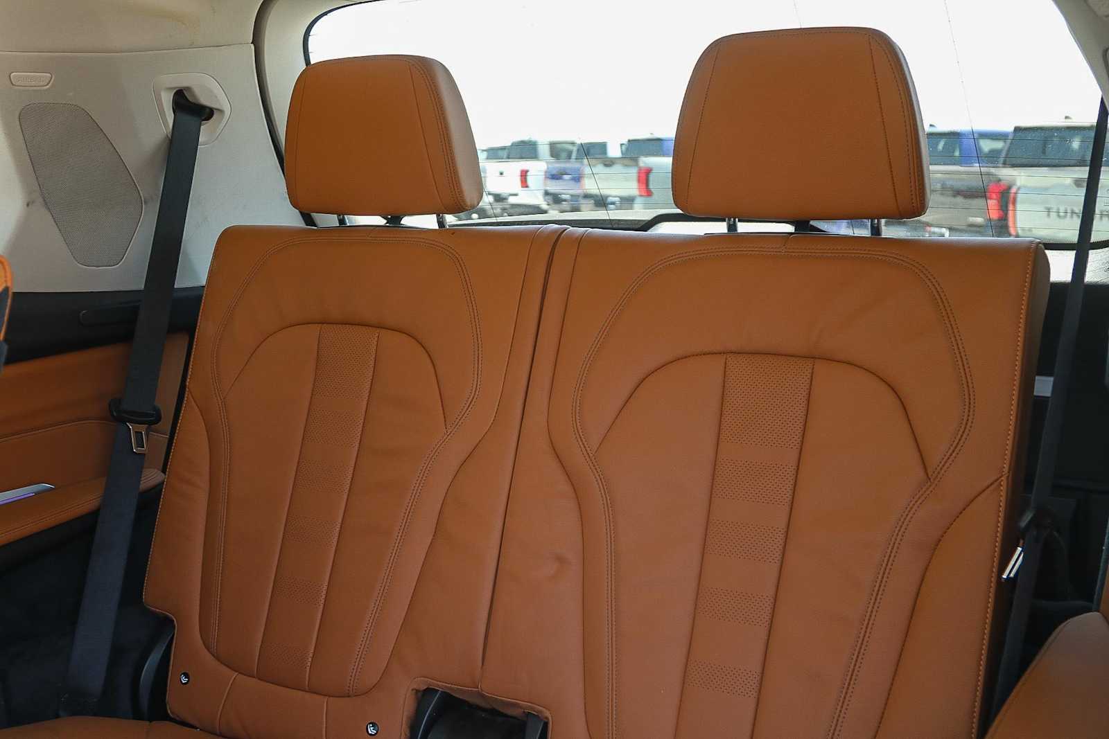 Thumbnail: 2019 BMW X7 - 19