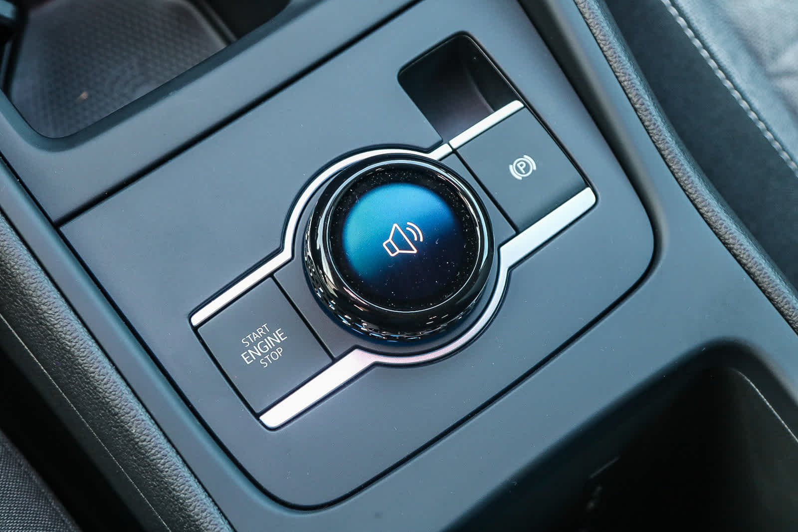 Thumbnail: 2025 Volkswagen Tiguan - 22