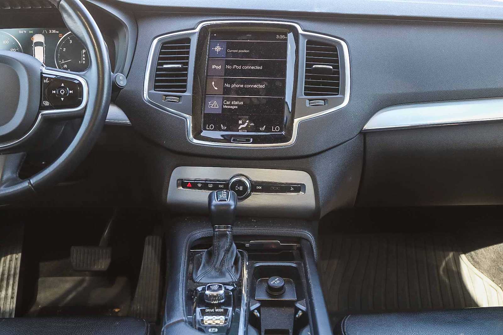 Thumbnail: 2018 Volvo XC90 - 14