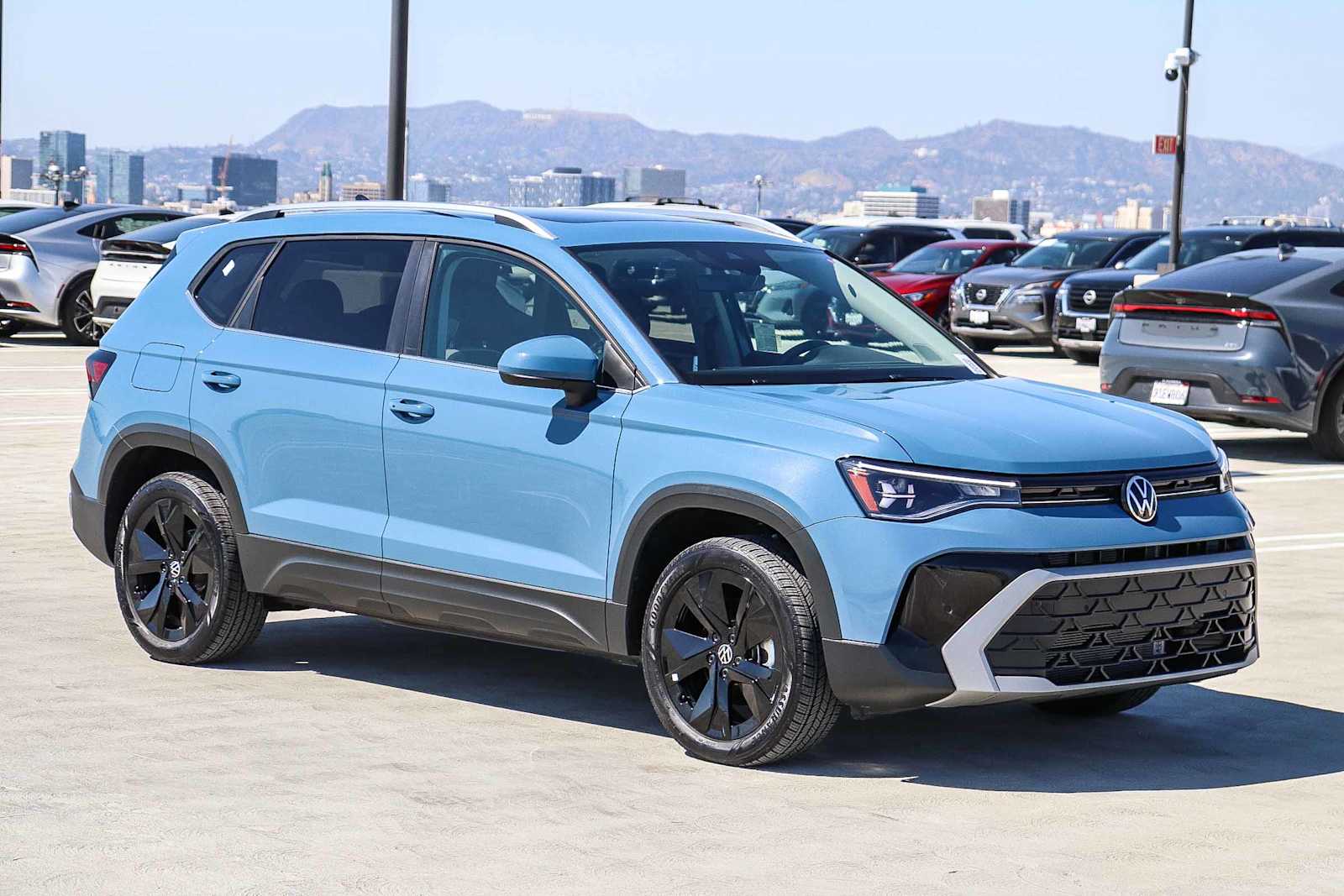 Thumbnail: 2025 Volkswagen Taos - 3