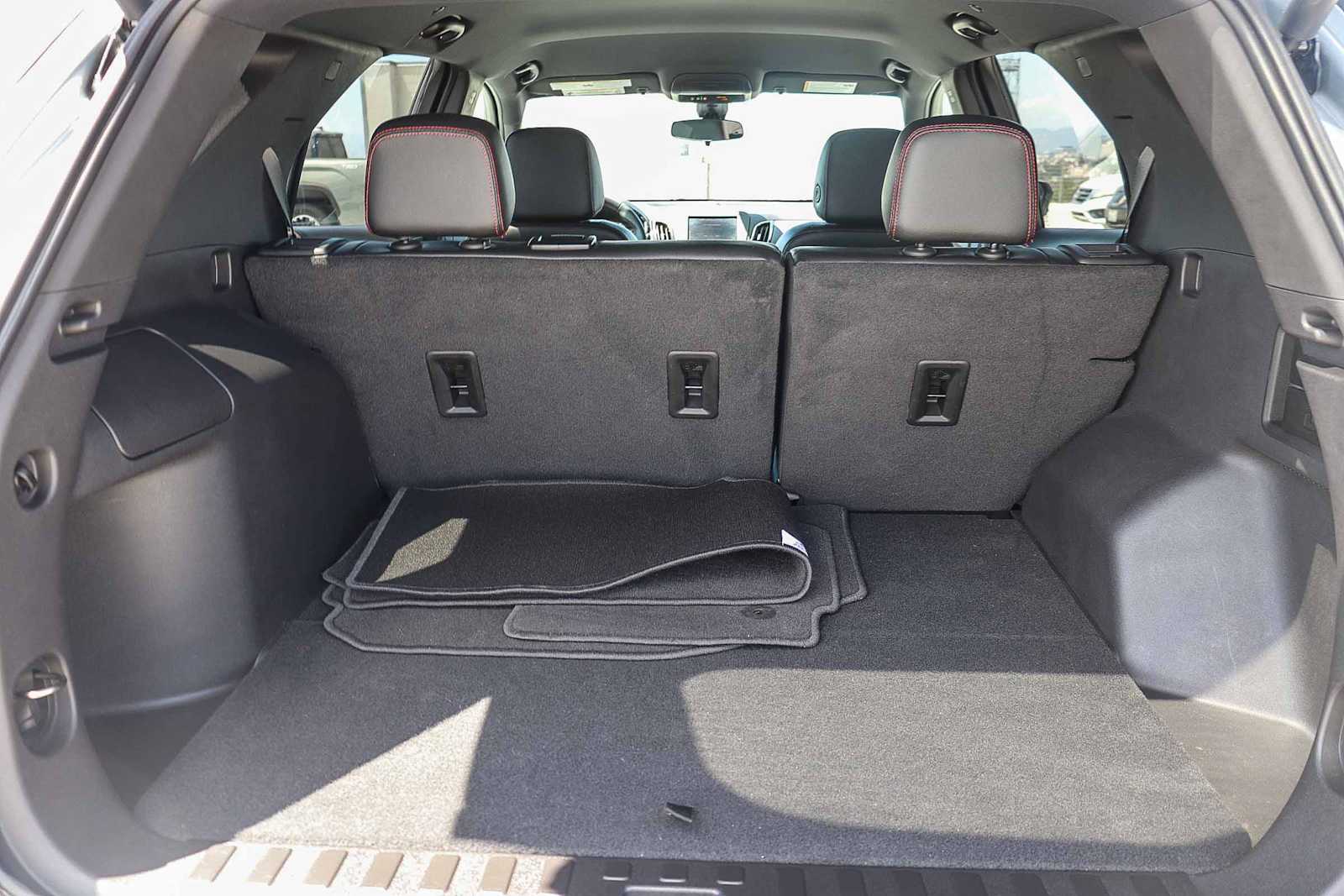 Thumbnail: 2023 Chevrolet Equinox - 26