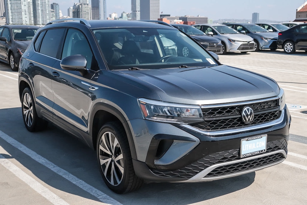 Used 2023 Volkswagen Taos SE SUV