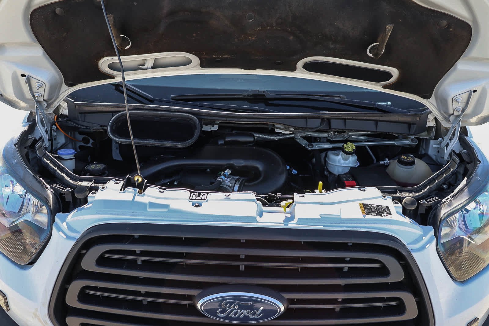 Thumbnail: 2018 Ford Transit Series - 28