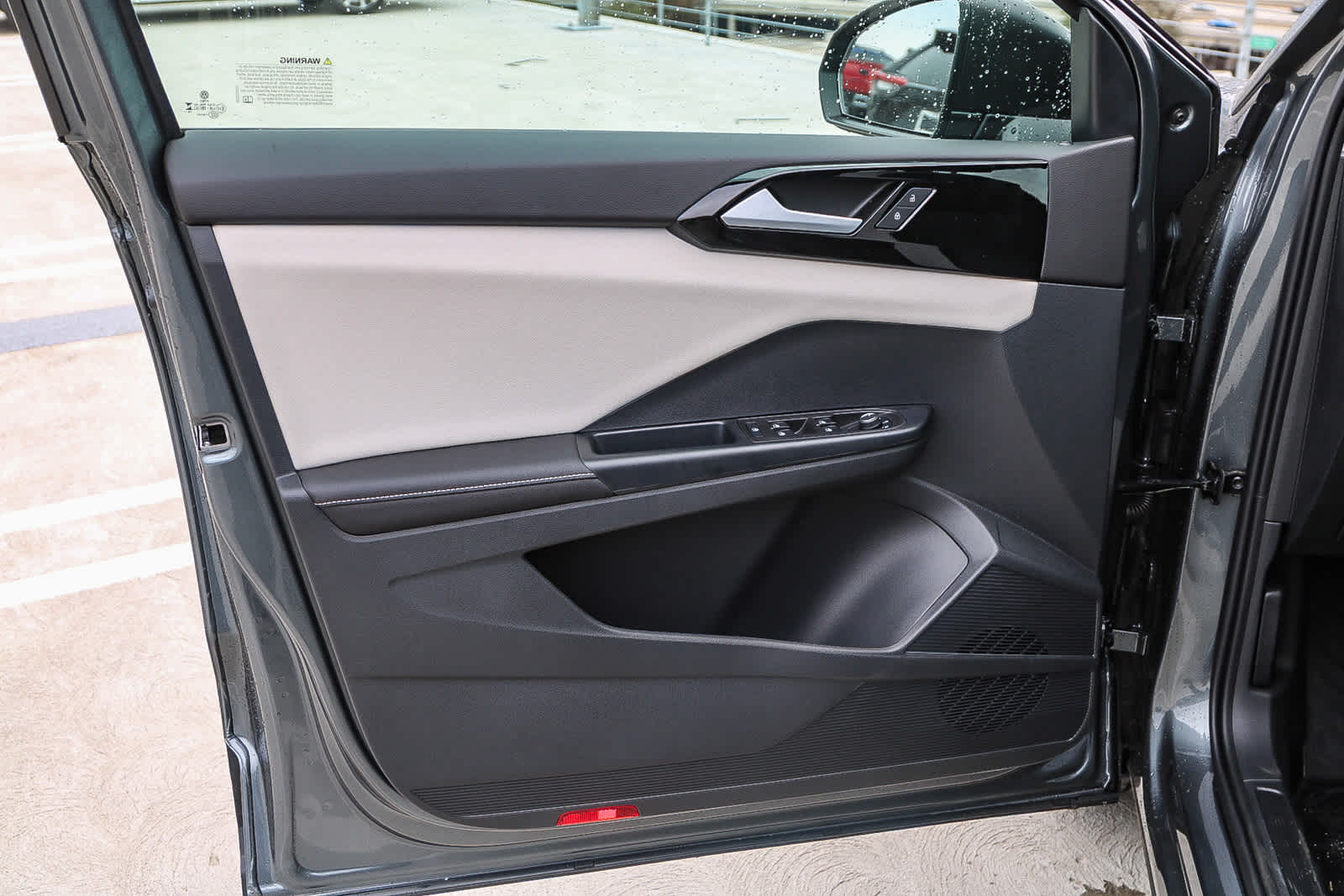 Thumbnail: 2025 Volkswagen Taos - 23