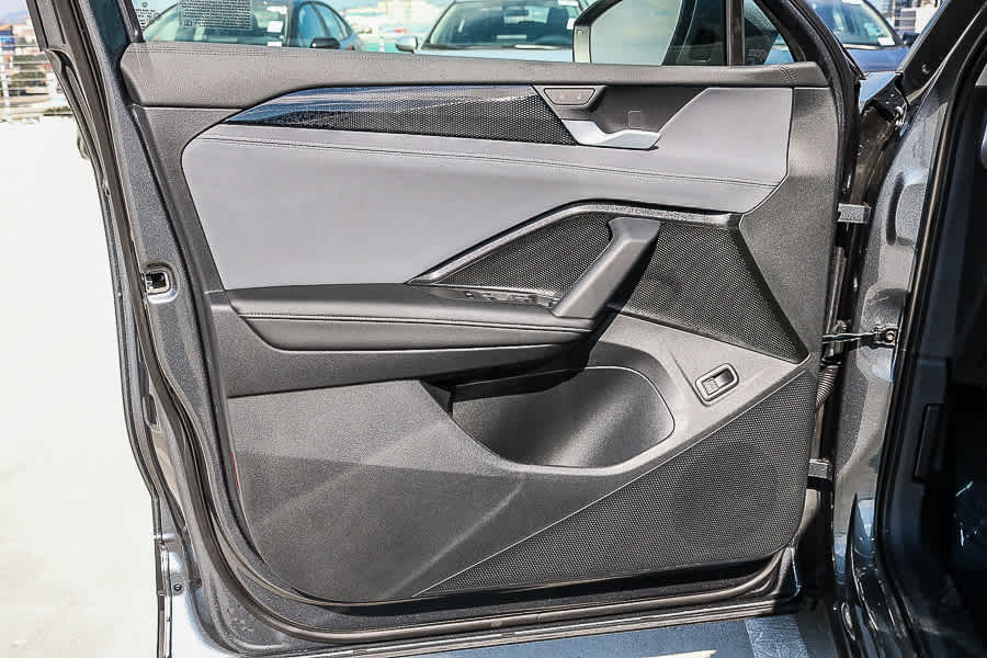 Thumbnail: 2025 Volkswagen Tiguan - 23