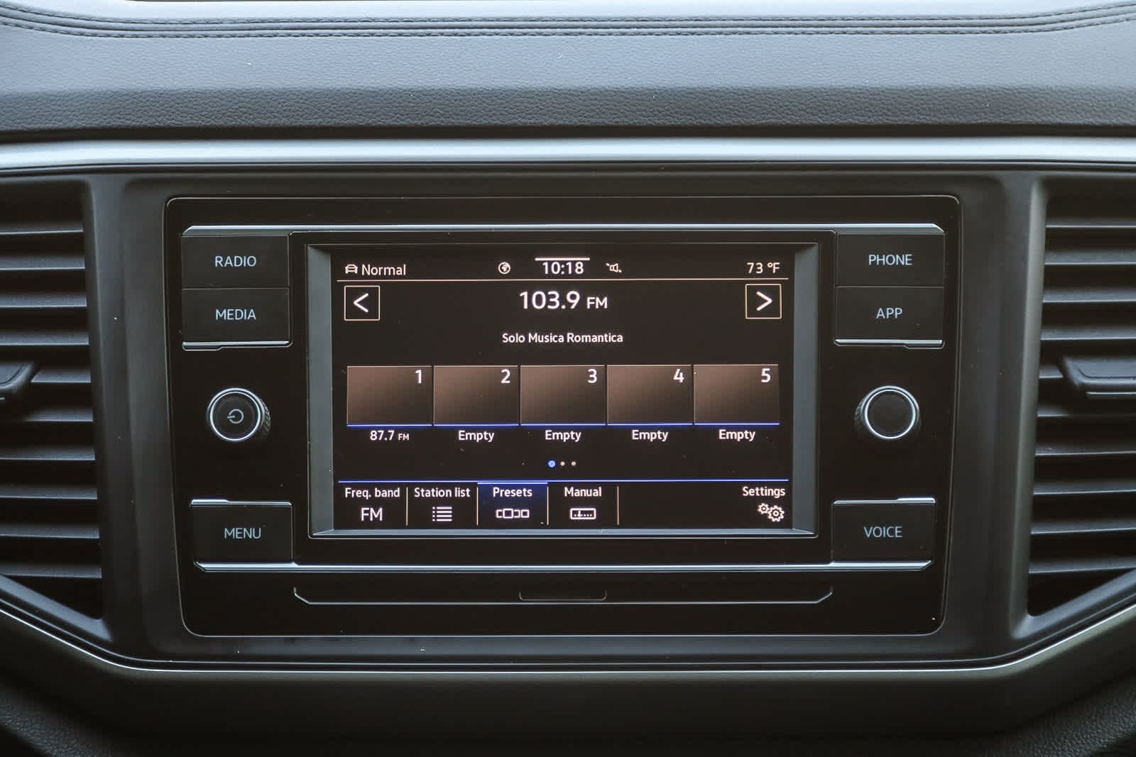 Thumbnail: 2021 Volkswagen Atlas - 14