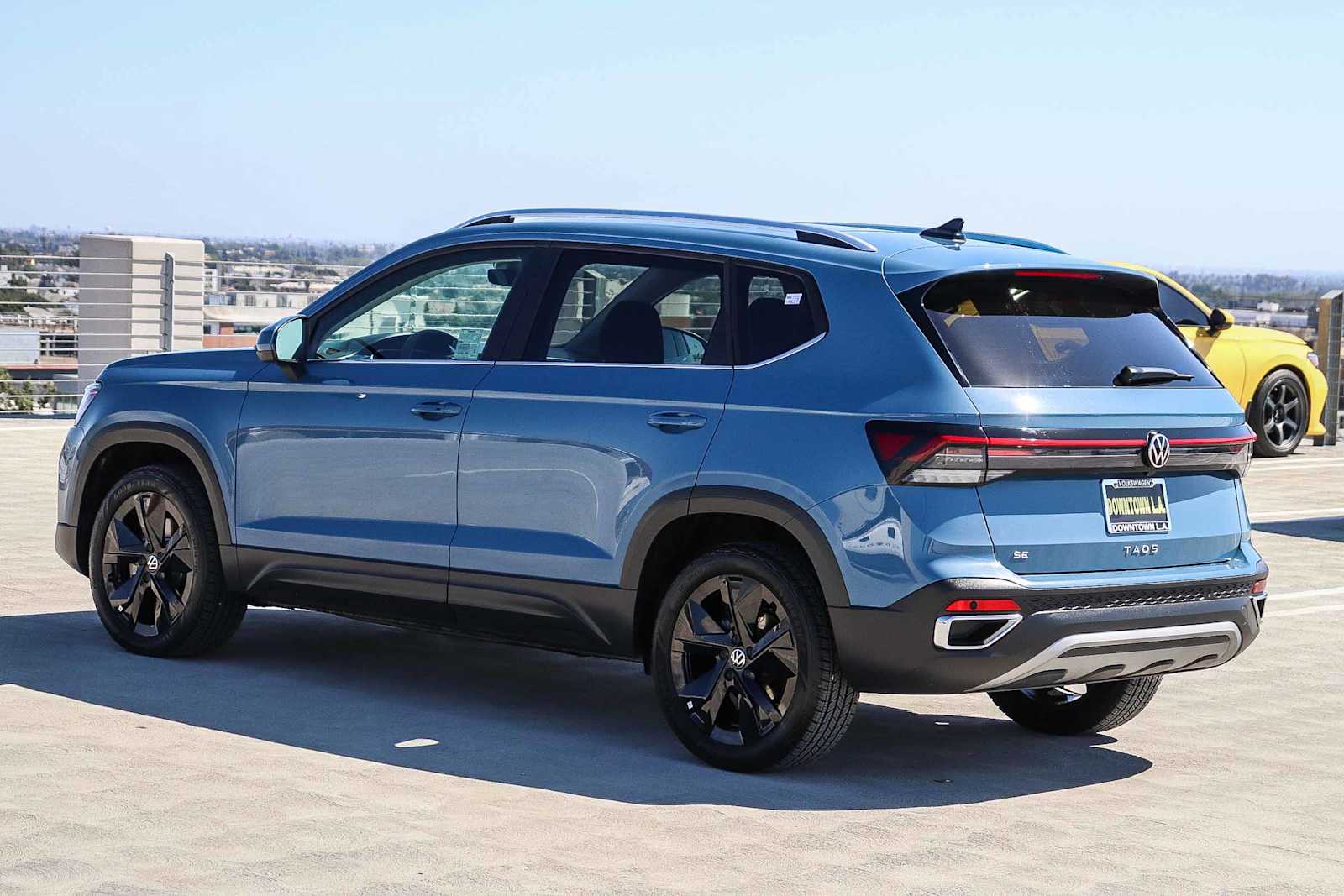 Thumbnail: 2025 Volkswagen Taos - 6