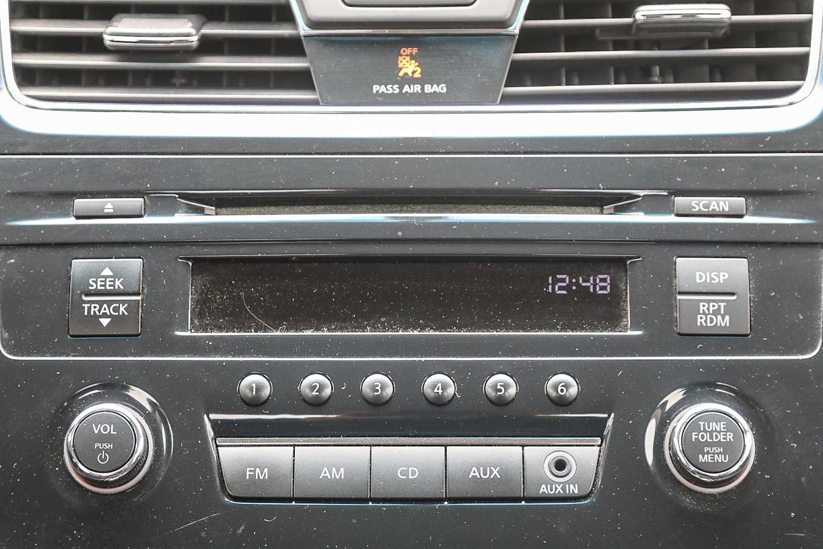 Thumbnail: 2013 Nissan Altima - 16