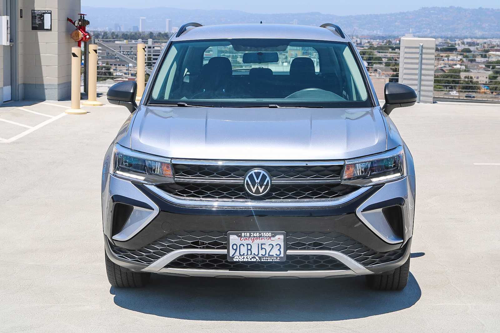 Thumbnail: 2022 Volkswagen Taos - 2