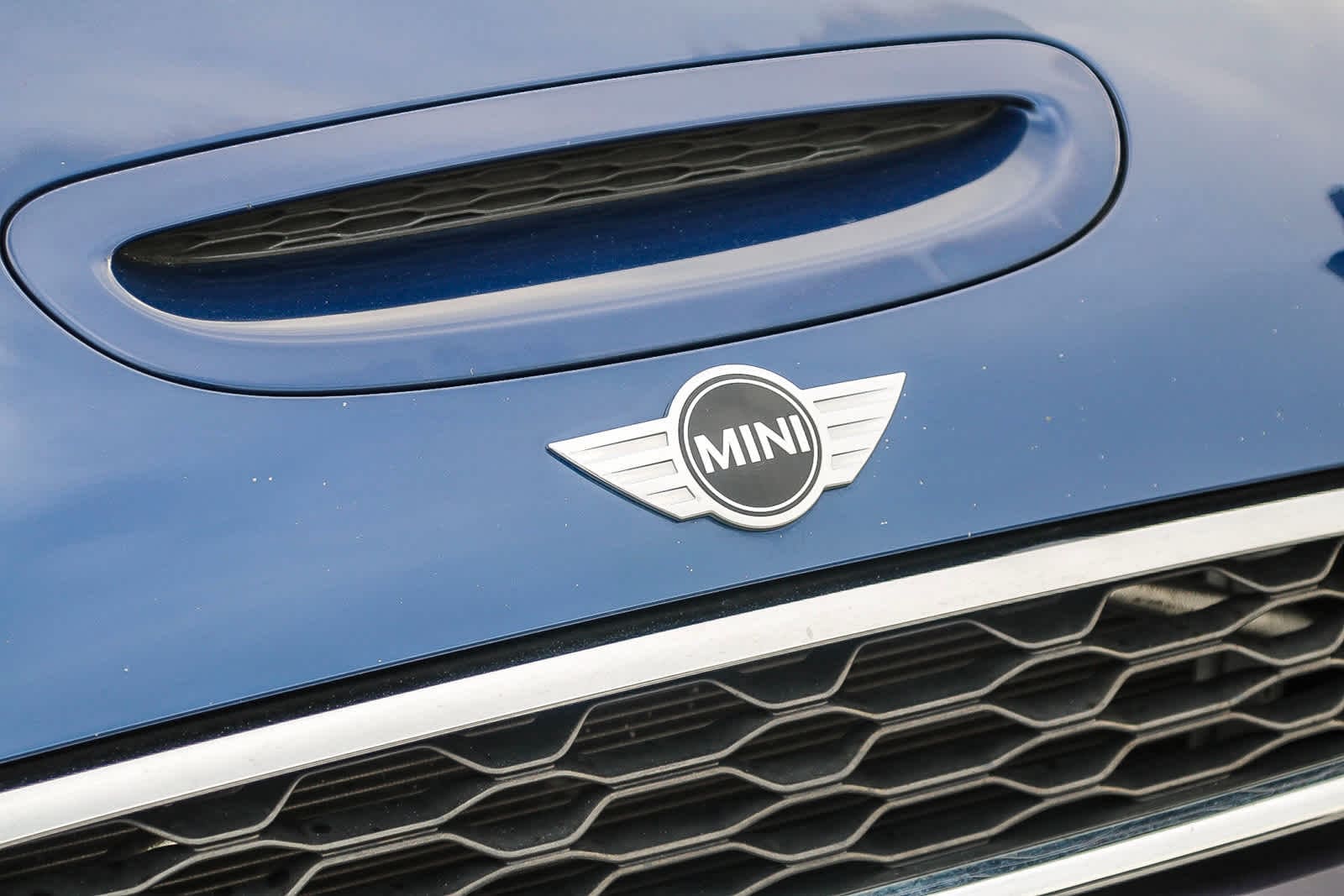 Thumbnail: 2015 MINI Cooper Hardtop - 6