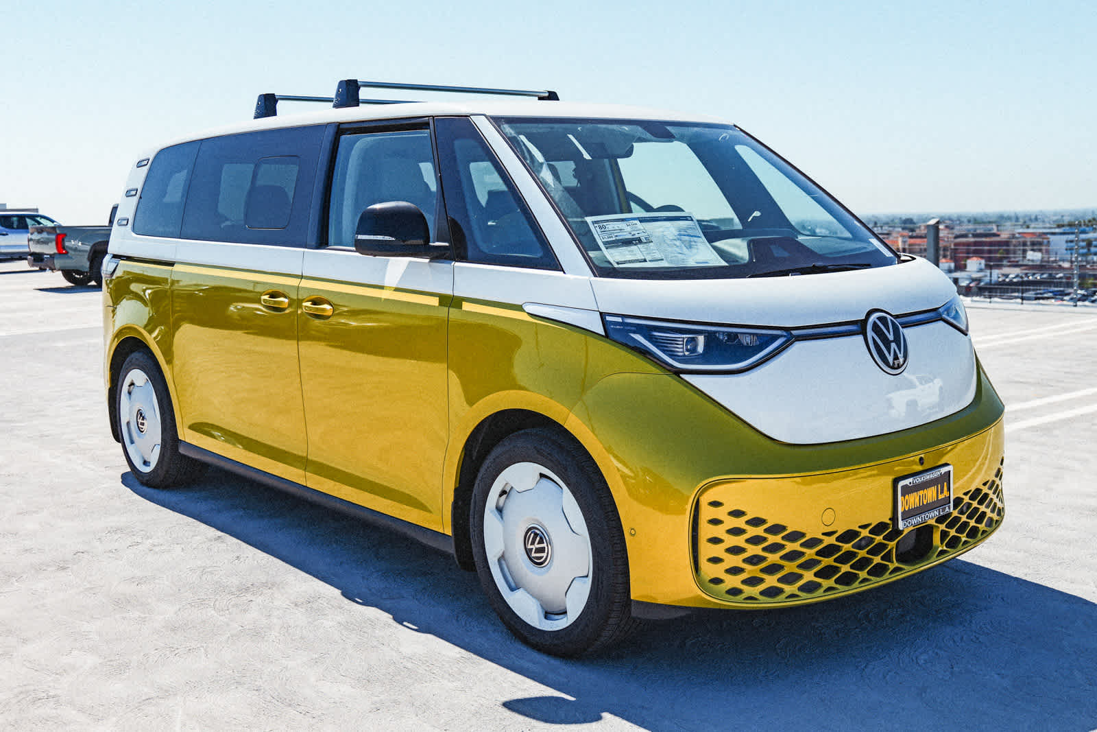 Thumbnail: 2025 Volkswagen ID.Buzz - 3