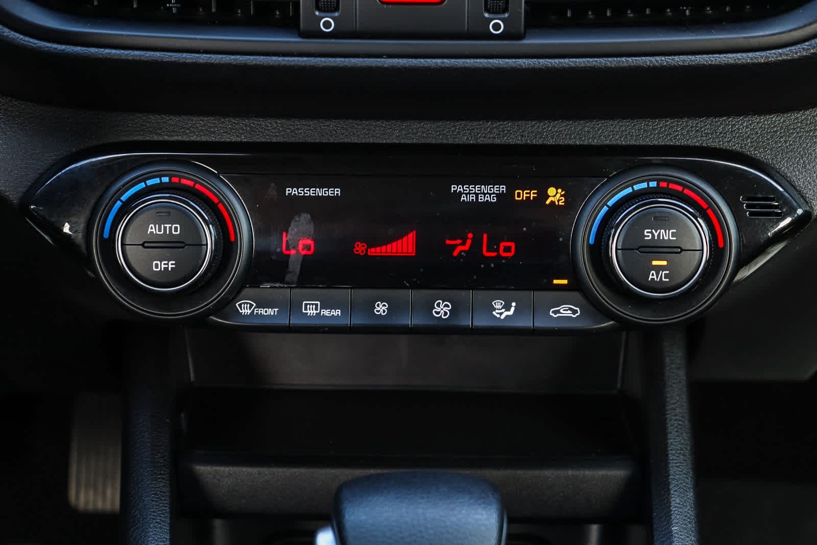 Thumbnail: 2019 Kia Forte - 14