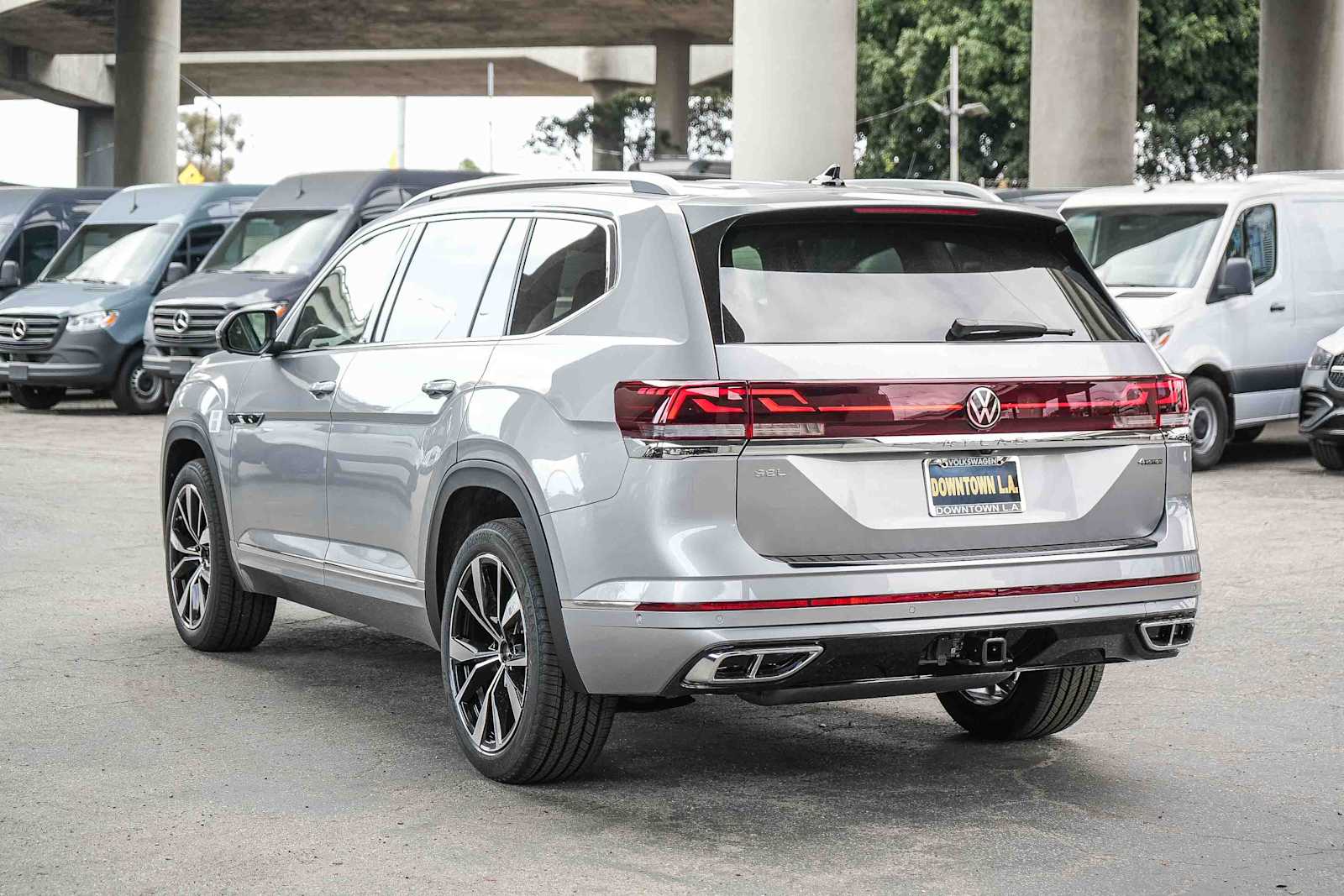 Thumbnail: 2026 Volkswagen Atlas - 8
