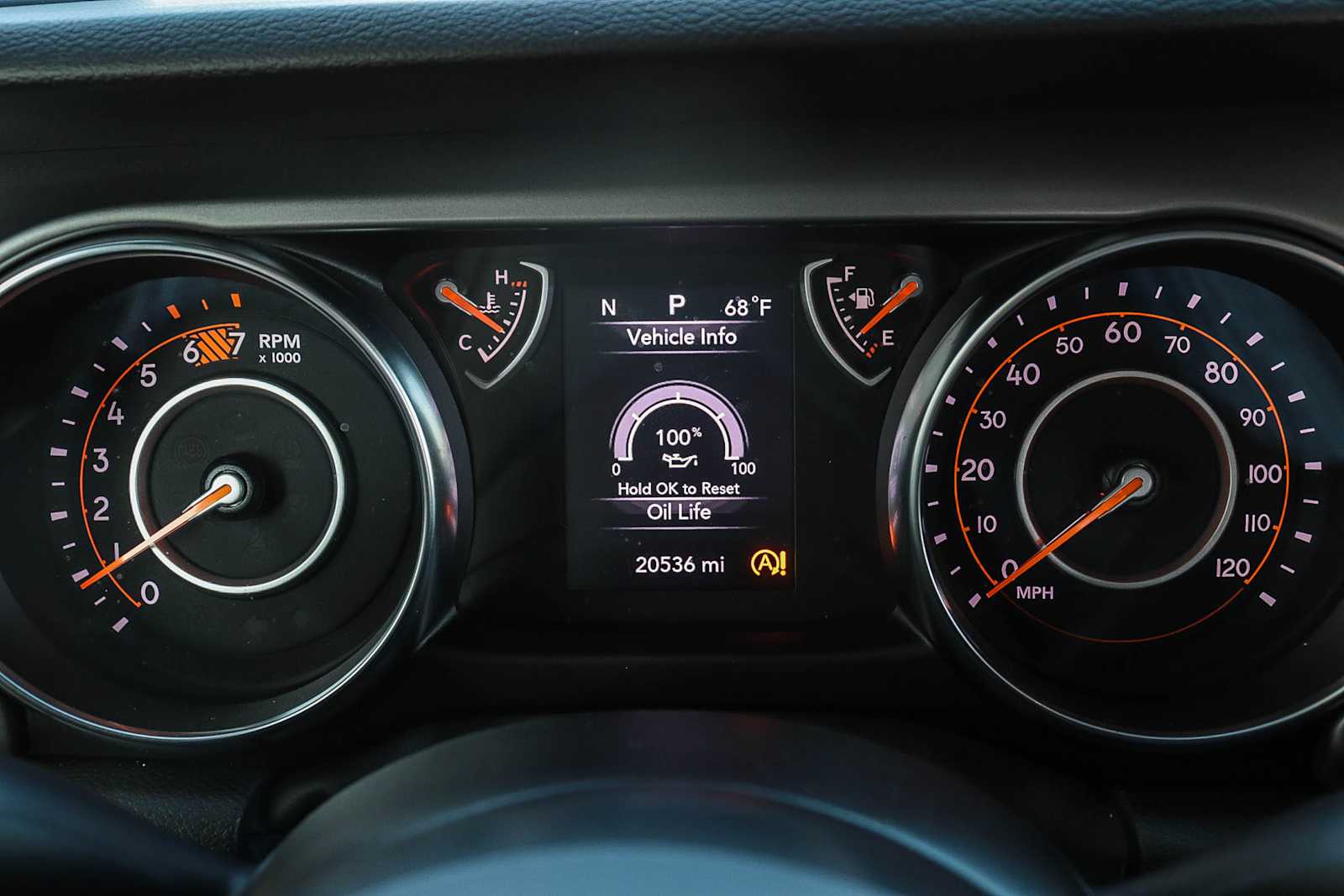 Thumbnail: 2022 Jeep Wrangler - 23