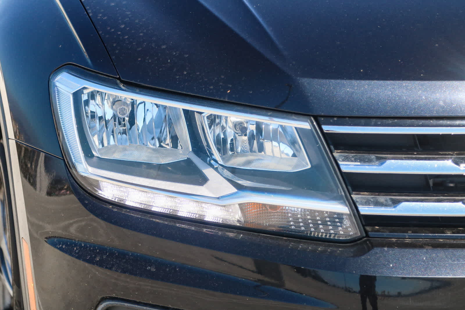 2019 Volkswagen Tiguan S photo 4