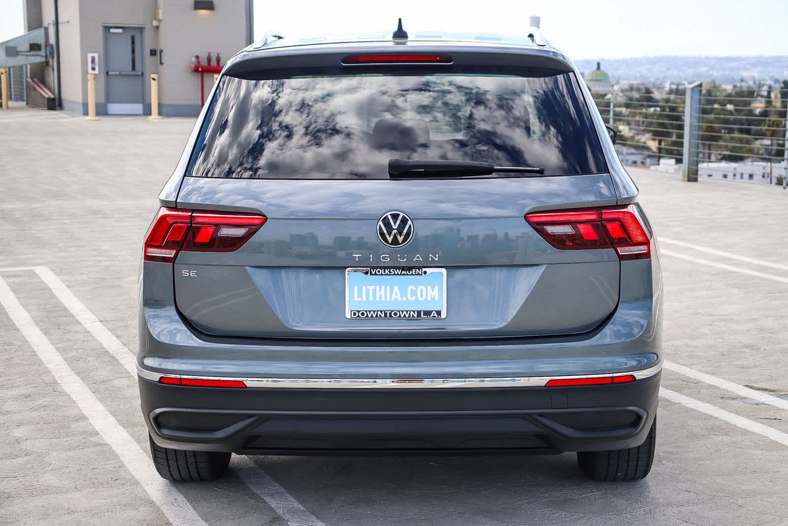 Thumbnail: 2022 Volkswagen Tiguan - 7