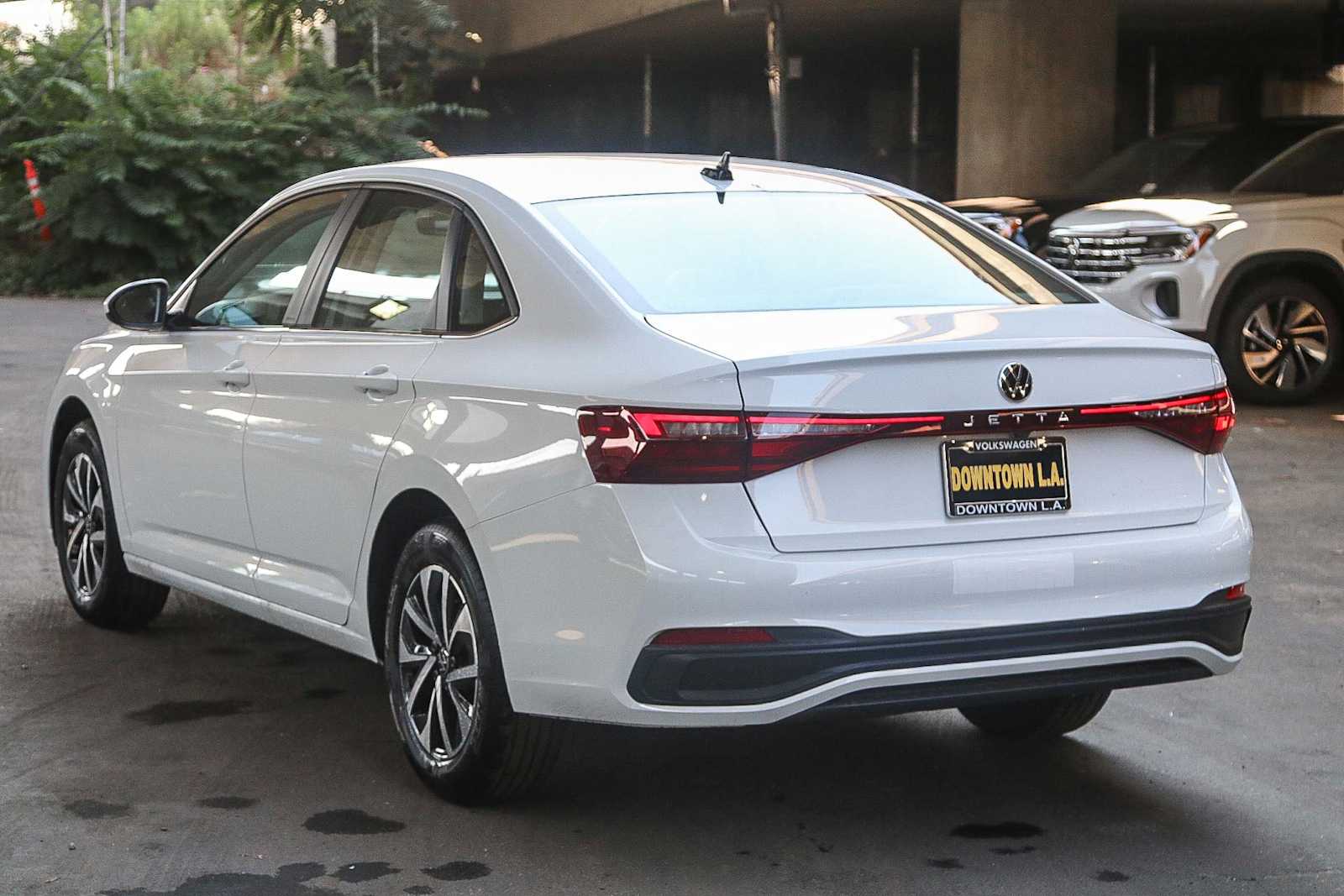 Thumbnail: 2025 Volkswagen Jetta - 8