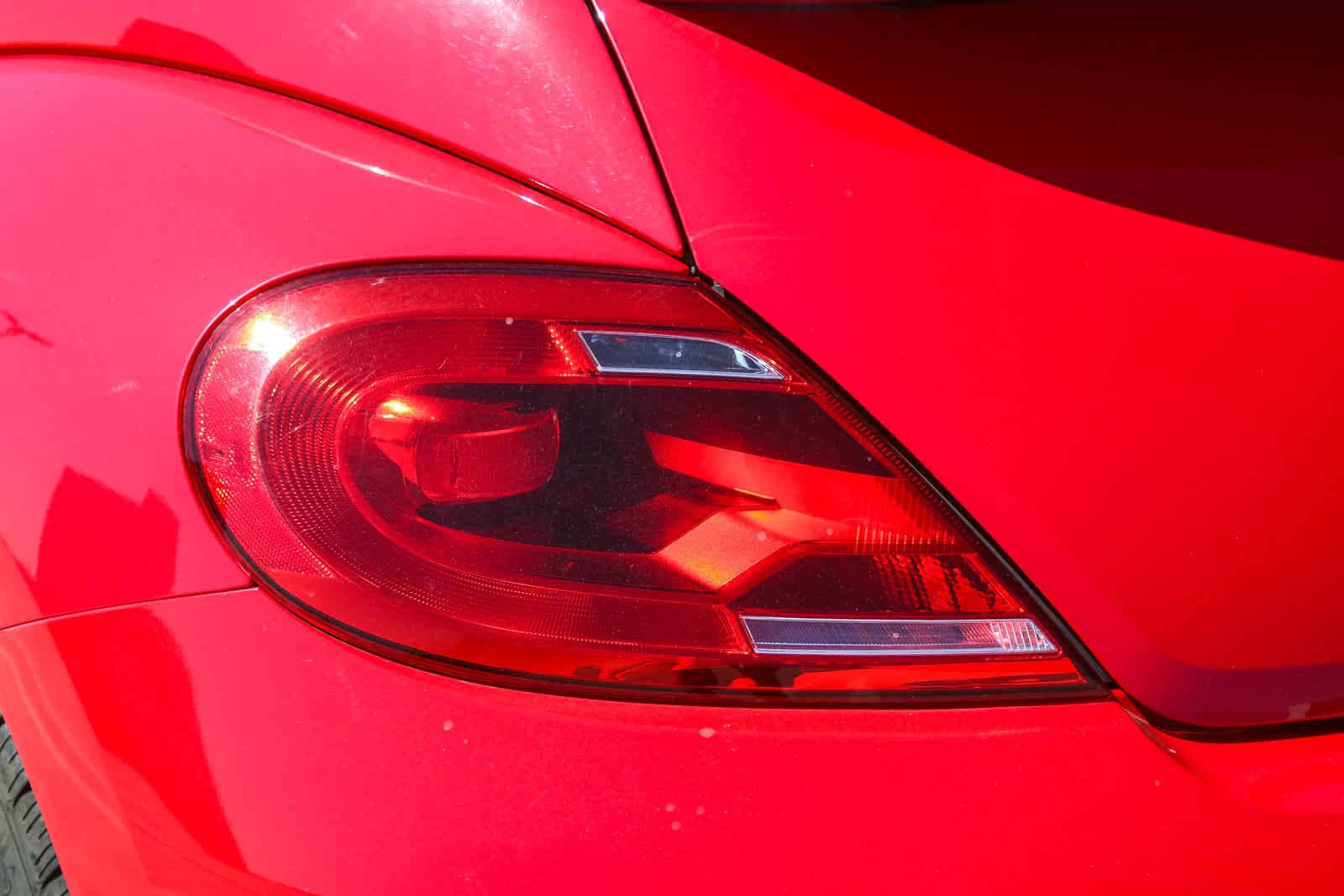 Thumbnail: 2016 Volkswagen Beetle - 9