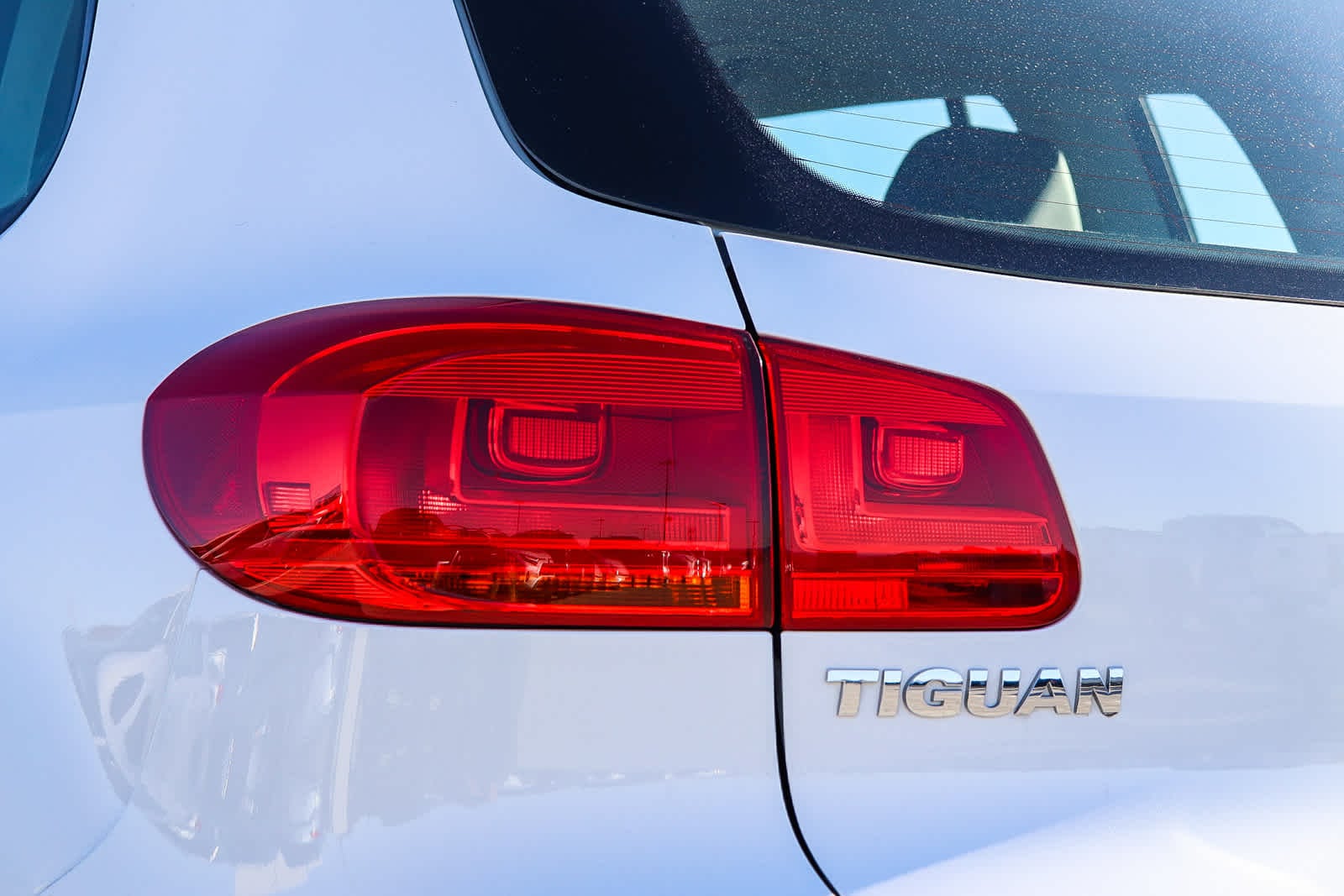 Thumbnail: 2016 Volkswagen Tiguan - 9