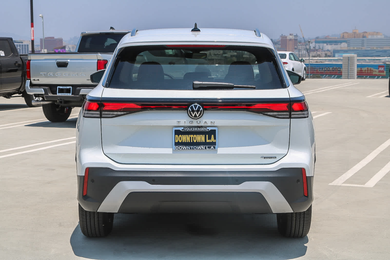 Thumbnail: 2025 Volkswagen Tiguan - 7