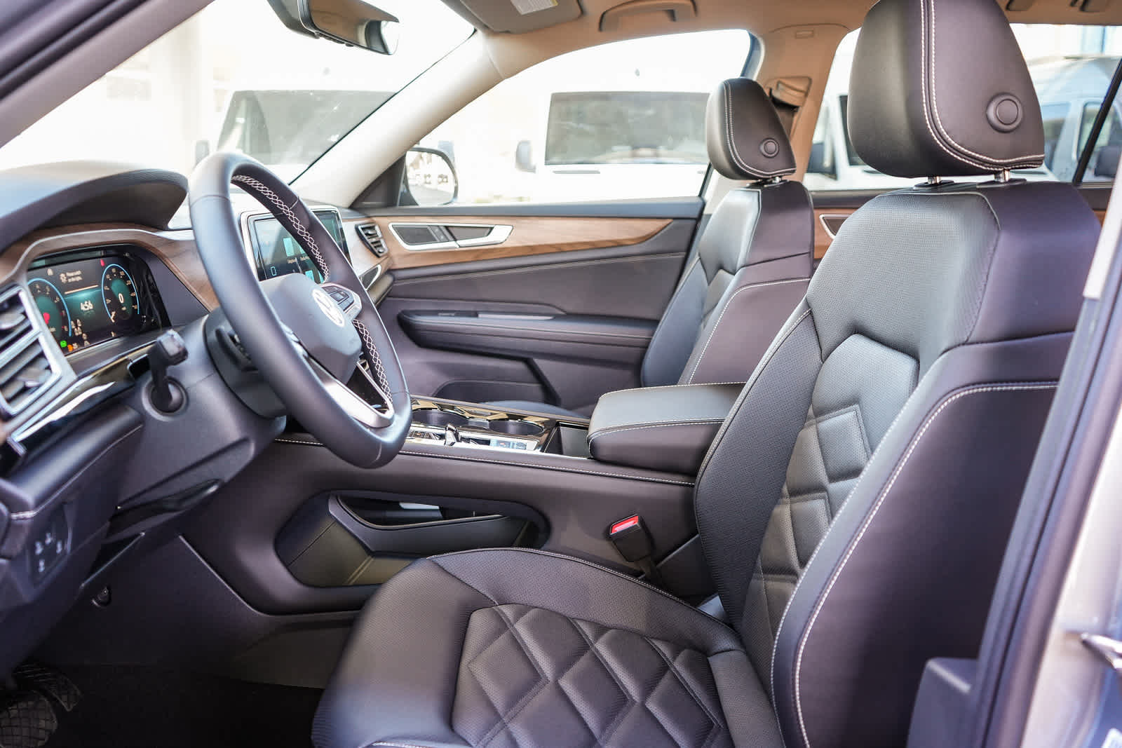 Thumbnail: 2026 Volkswagen Atlas - 17