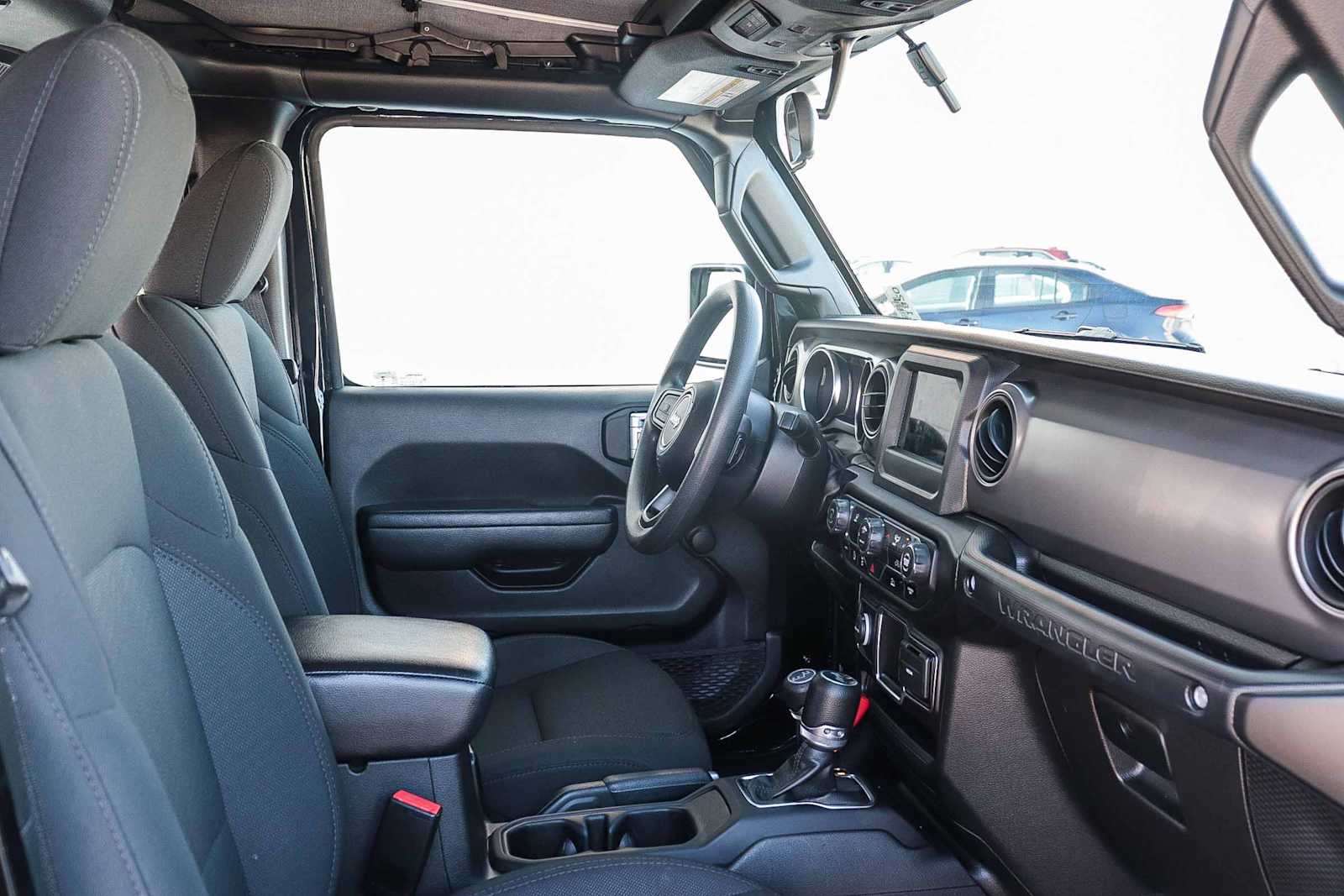 Thumbnail: 2022 Jeep Wrangler - 15