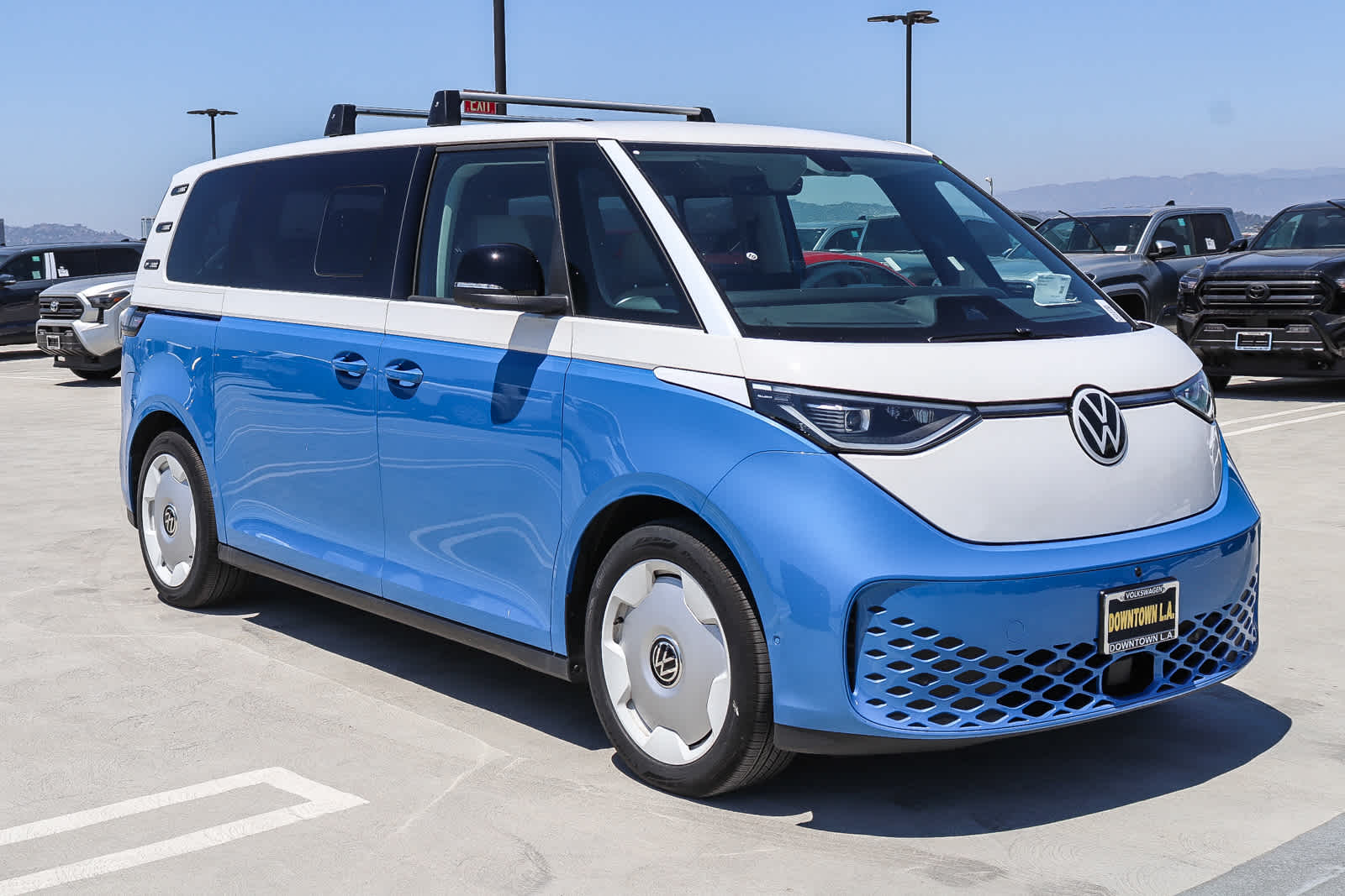 Thumbnail: 2025 Volkswagen ID.Buzz - 3