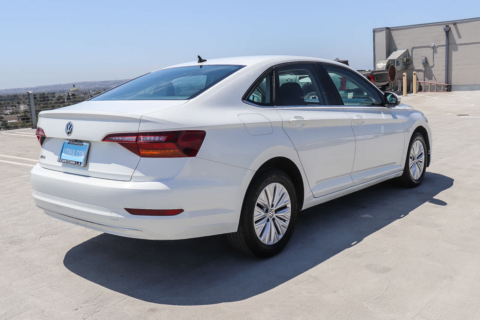 Thumbnail: 2019 Volkswagen Jetta - 4