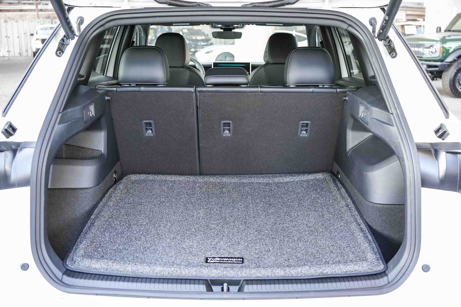 Thumbnail: 2026 Volkswagen Tiguan - 10