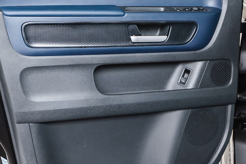 Thumbnail: 2025 Volkswagen ID.Buzz - 25