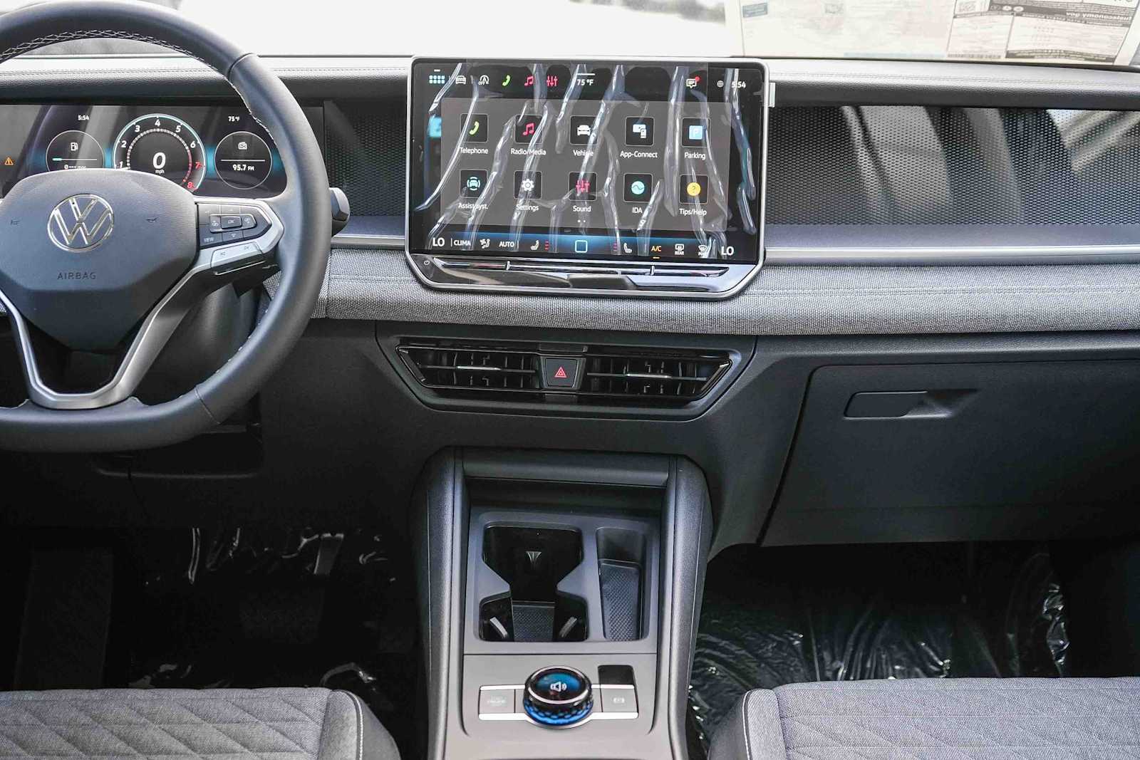 Thumbnail: 2026 Volkswagen Tiguan - 15