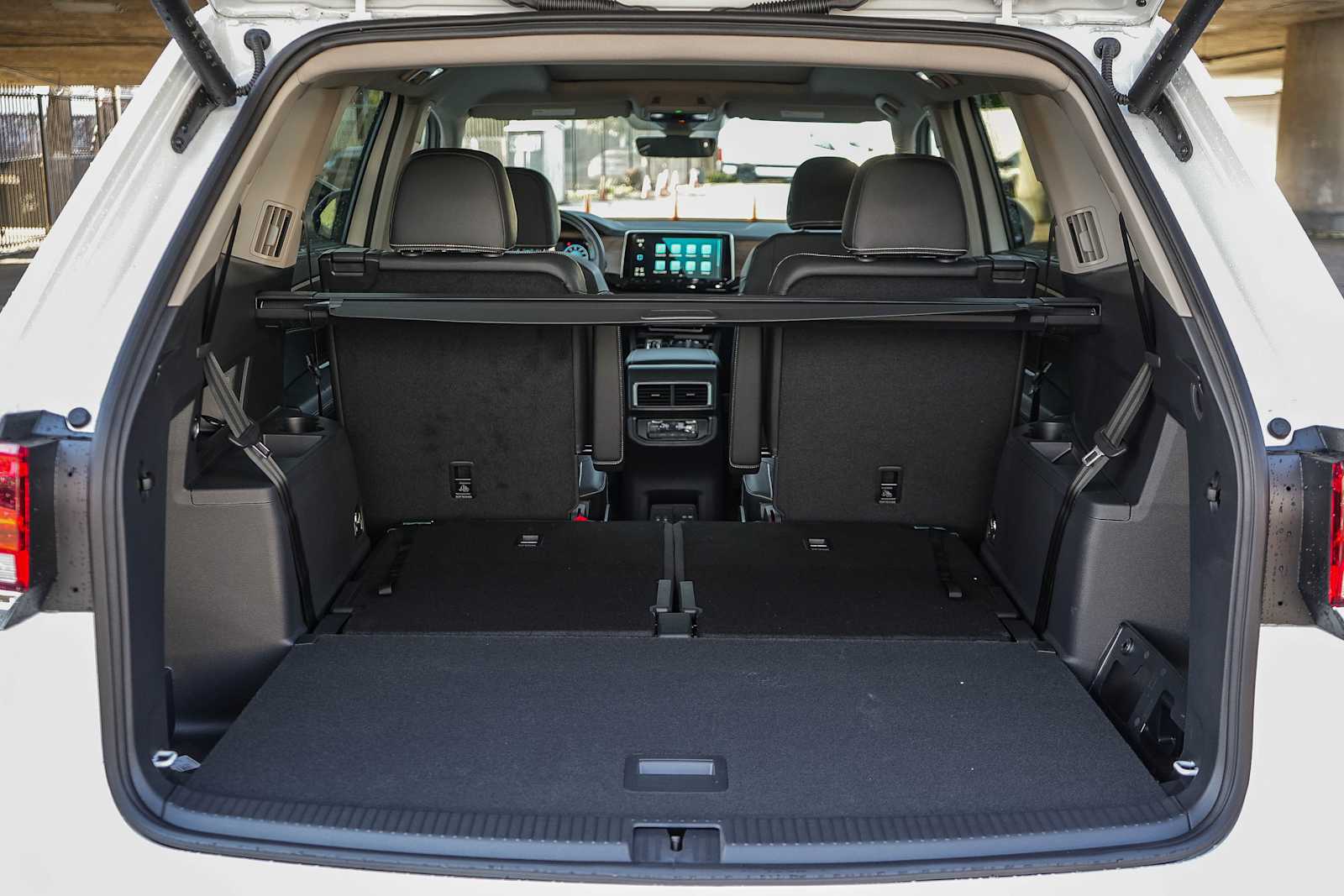 Thumbnail: 2026 Volkswagen Atlas - 12