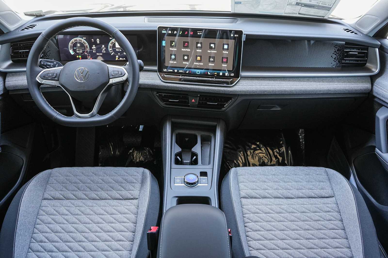 Thumbnail: 2026 Volkswagen Tiguan - 14