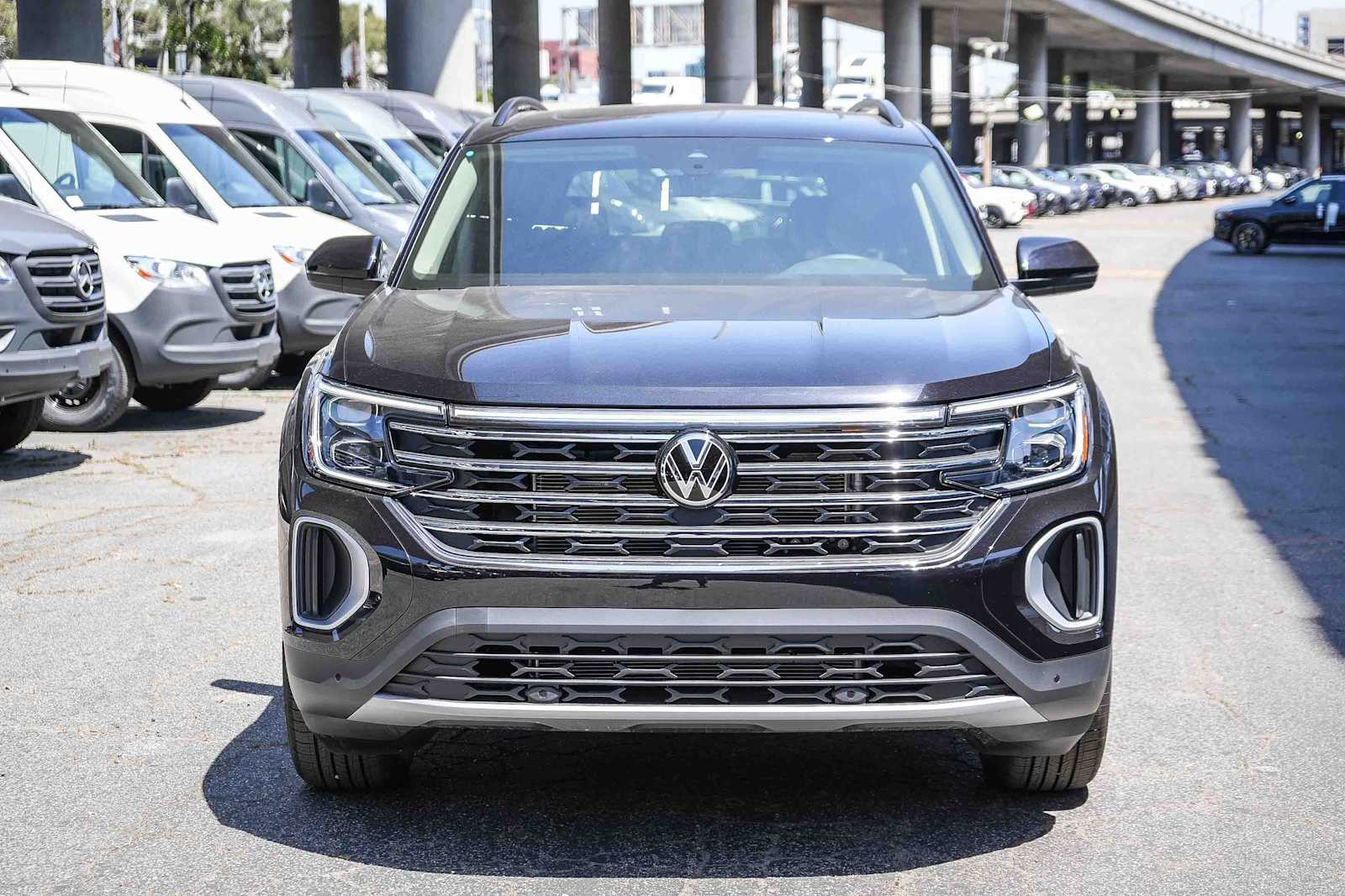 Thumbnail: 2026 Volkswagen Atlas - 2