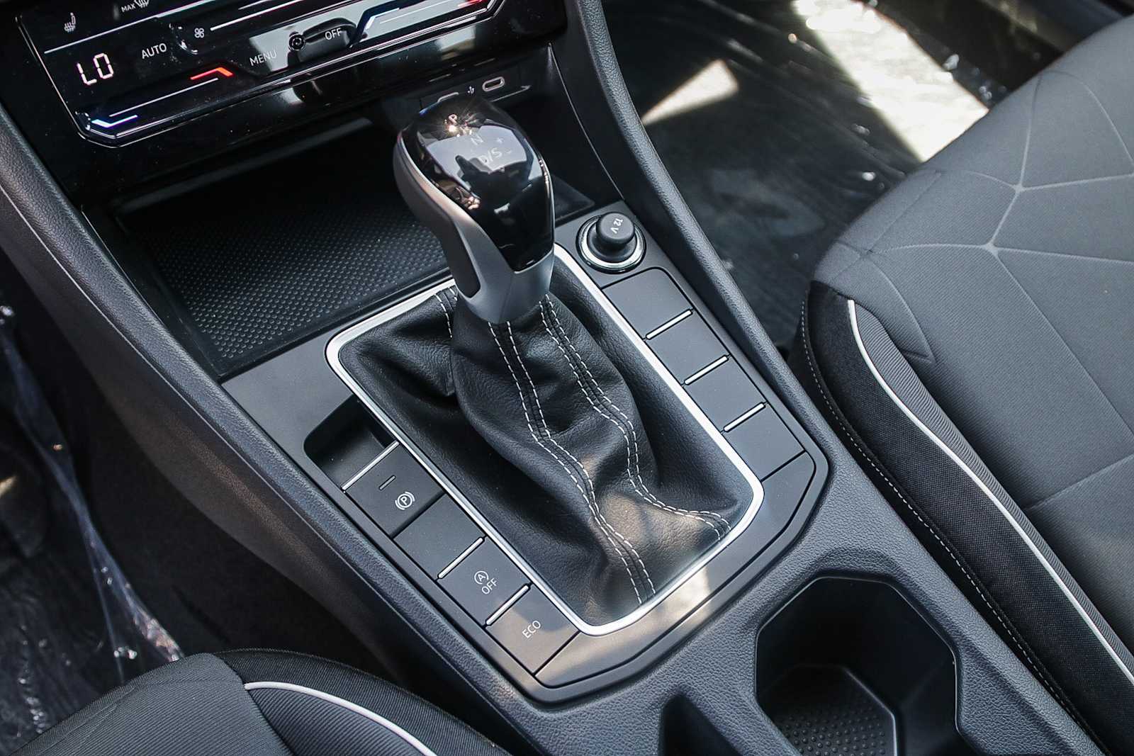 Thumbnail: 2025 Volkswagen Jetta - 20