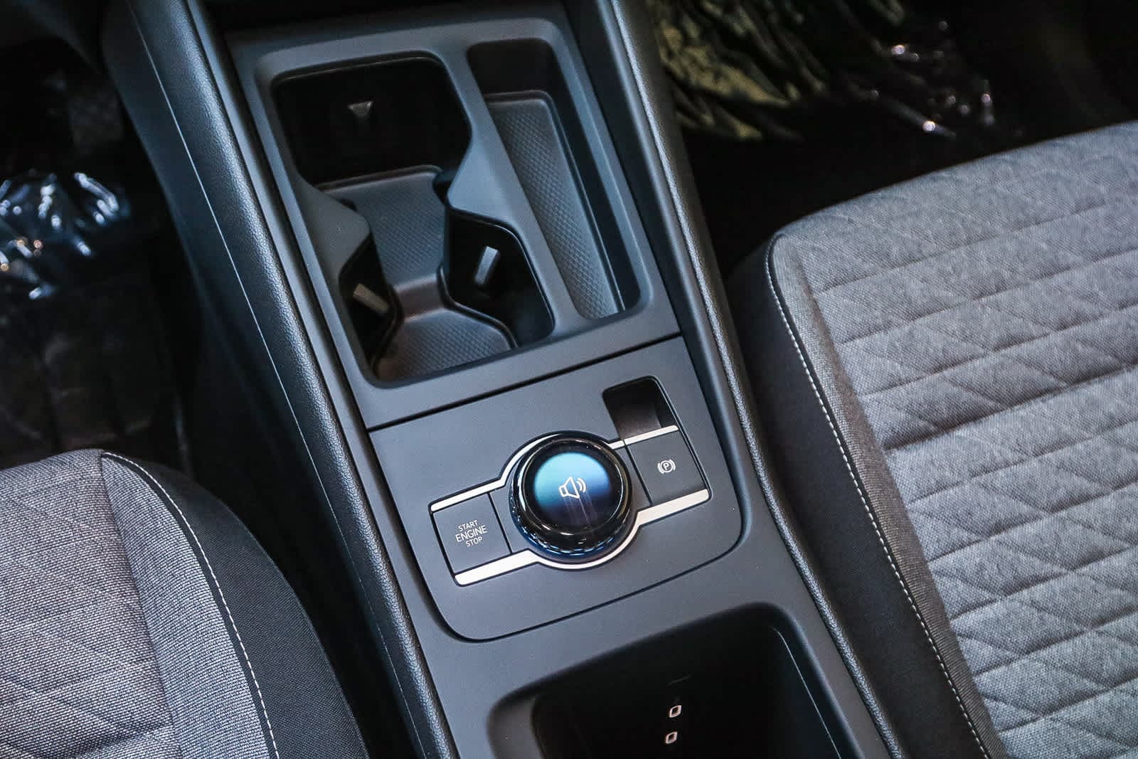 Thumbnail: 2025 Volkswagen Tiguan - 18