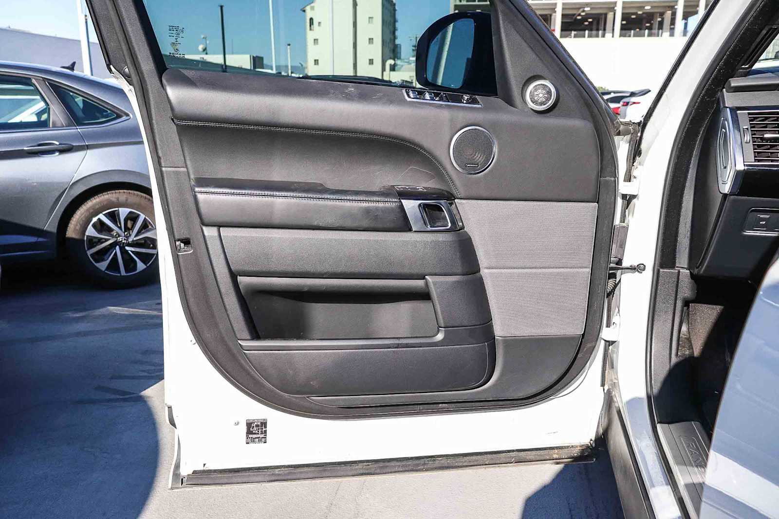 Thumbnail: 2018 Land Rover Range Rover Sport - 19