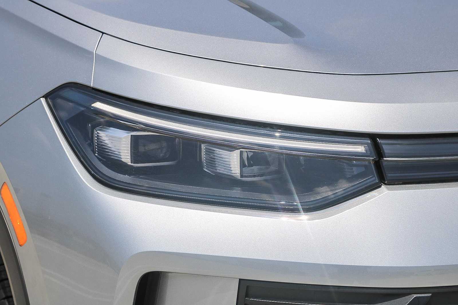 Thumbnail: 2025 Volkswagen Tiguan - 4