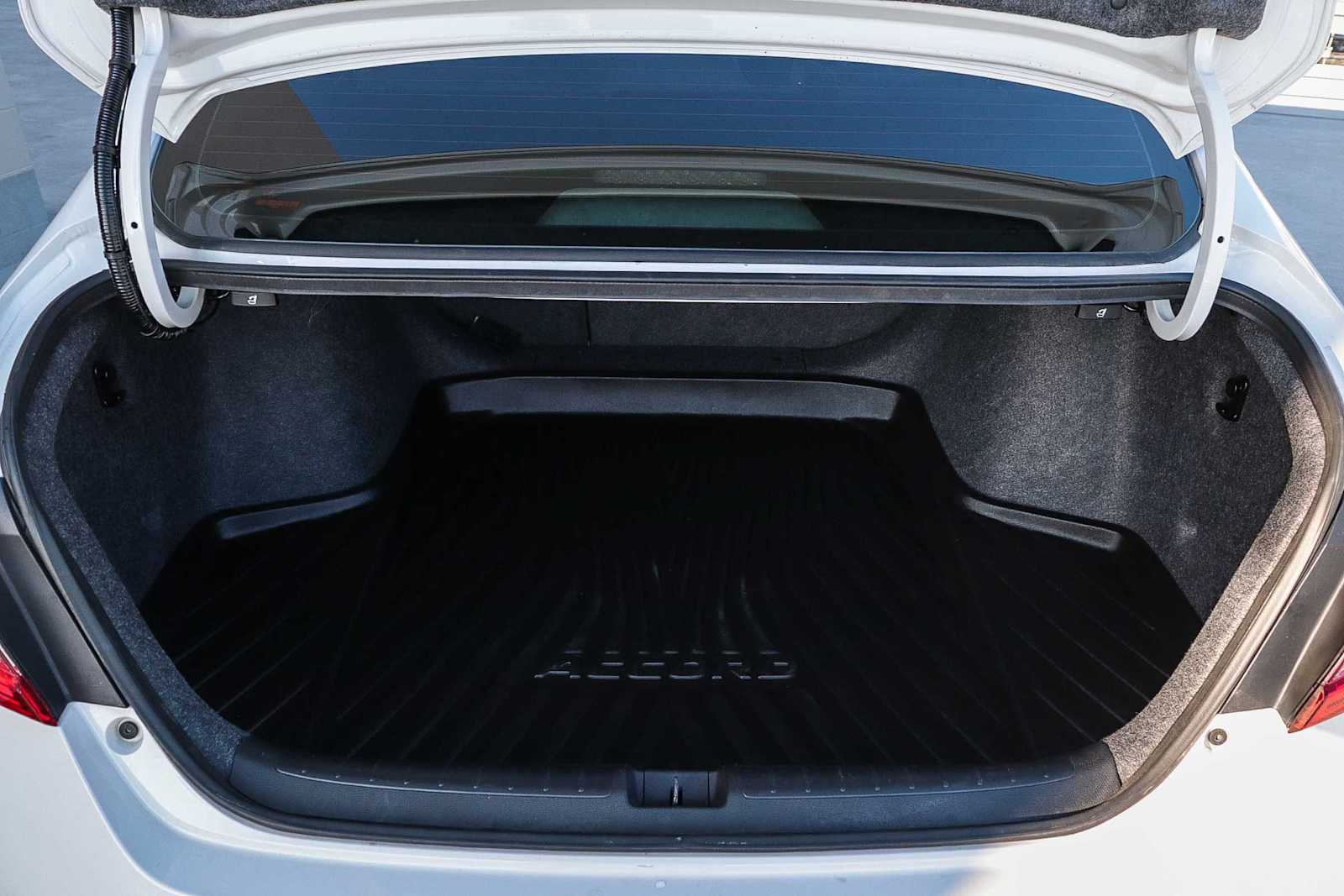 Thumbnail: 2019 Honda Accord - 27