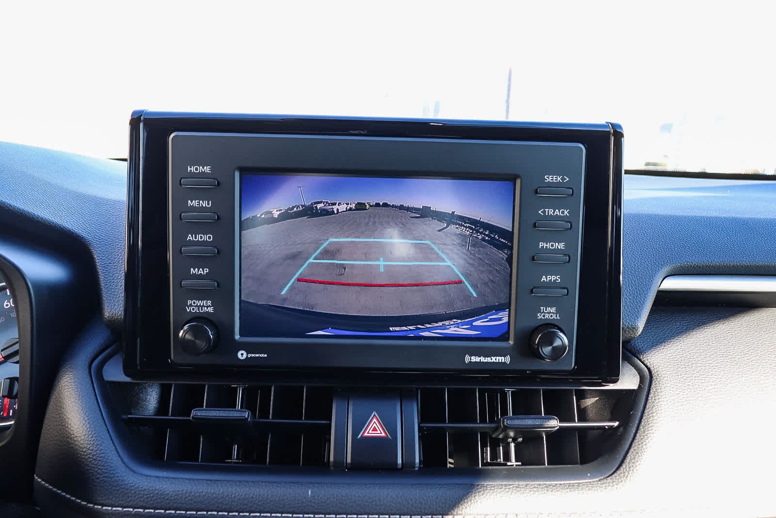 Thumbnail: 2022 Toyota RAV4 - 25